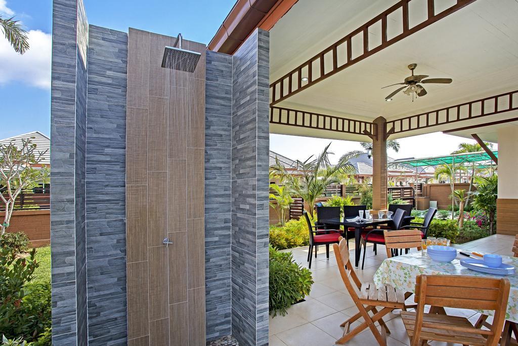Victoria Villa Praia de Jomtien Exterior foto