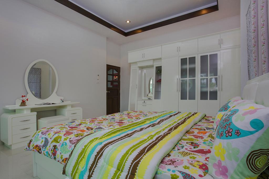 Victoria Villa Praia de Jomtien Exterior foto