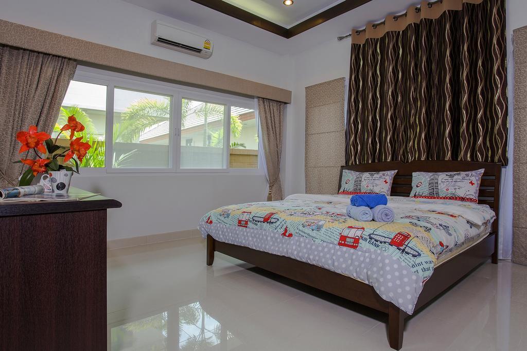 Victoria Villa Praia de Jomtien Exterior foto