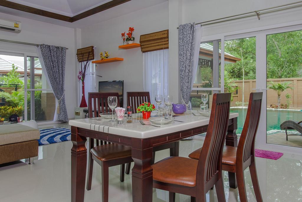 Victoria Villa Praia de Jomtien Exterior foto