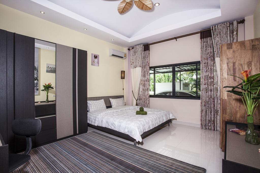 Victoria Villa Praia de Jomtien Exterior foto
