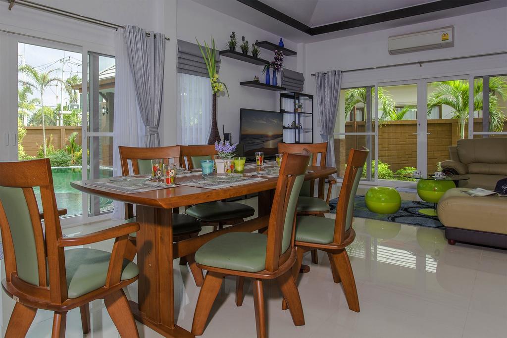 Victoria Villa Praia de Jomtien Exterior foto