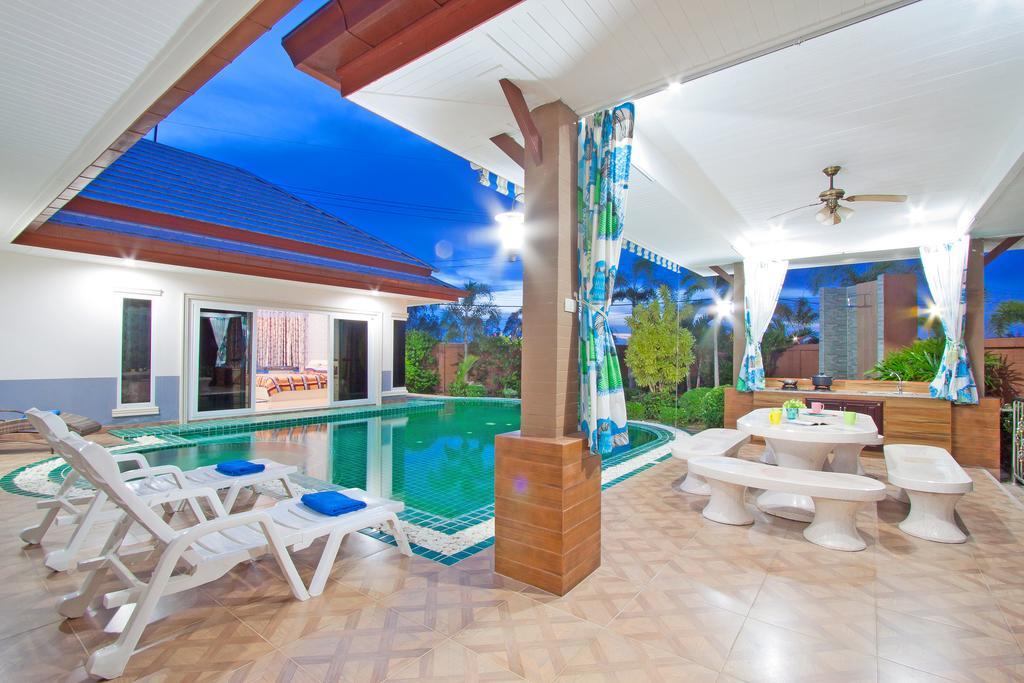 Victoria Villa Praia de Jomtien Exterior foto